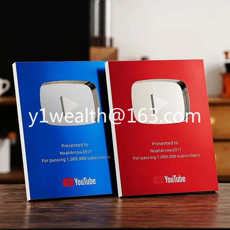 Nuovo Trofeo YouTube Play Butt - Esports Gaming Trophy recensione e prezzo